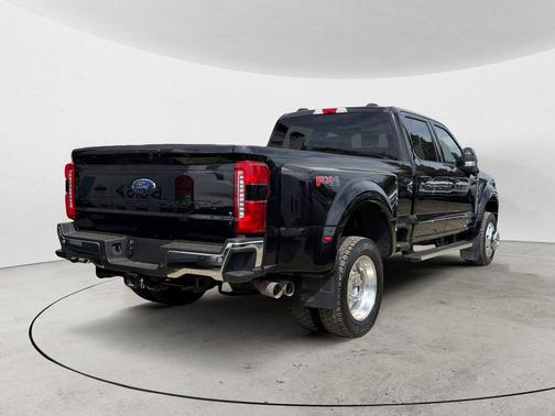 Agate Black Metallic 2025 Ford F-450 Lariat