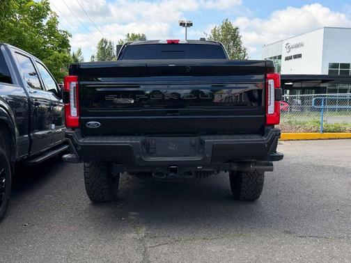 Agate Black Metallic 2025 Ford F-350 Platinum