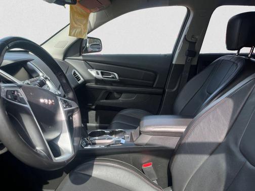 Summit White 2017 GMC Terrain SLT