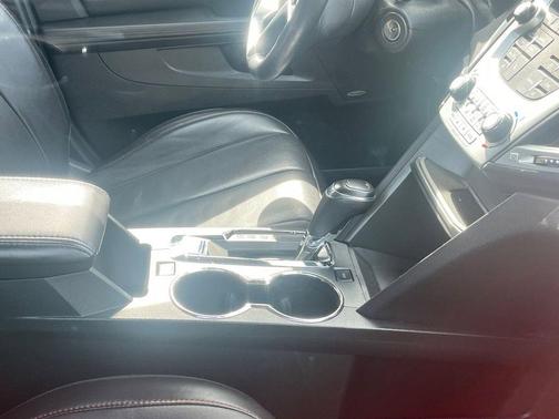 Summit White 2017 GMC Terrain SLT