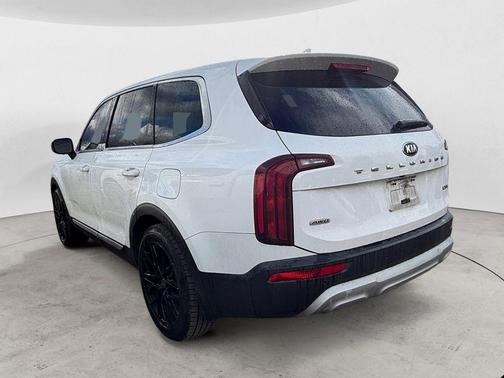 Glacial White Pearl 2021 Kia Telluride LX