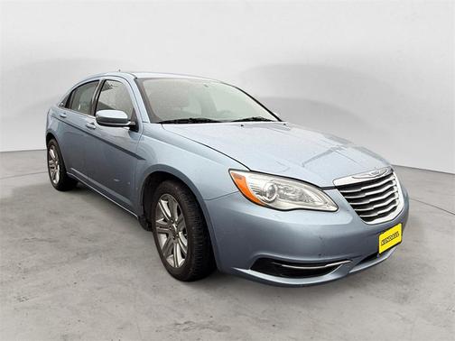2013 Chrysler 200 Touring