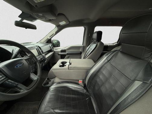 Oxford White 2019 Ford F-150 XLT