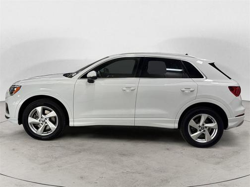 2019 Audi Q3 2.0T Premium Plus