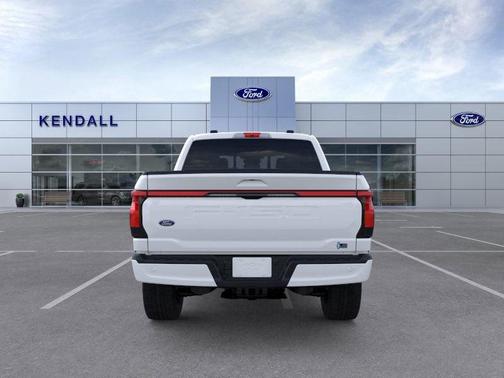 2025 Ford F-150 Lightning LARIAT