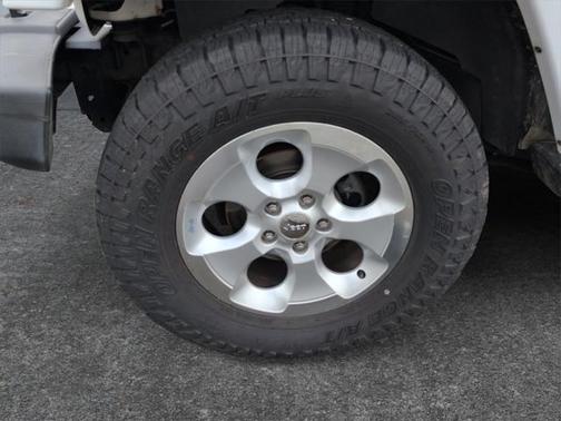 2012 Jeep Wrangler Unlimited Sahara