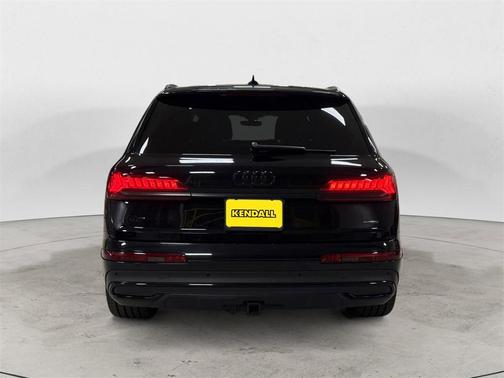 2021 Audi Q7 55 Prestige