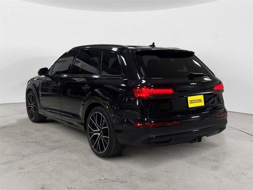 2021 Audi Q7 55 Prestige