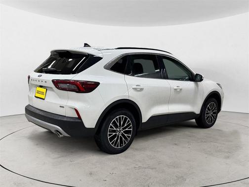 2025 Ford Escape PHEV SE