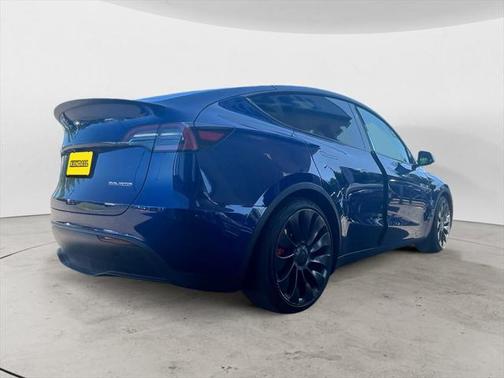 2023 Tesla Model Y Performance Dual Motor All-Wheel Drive