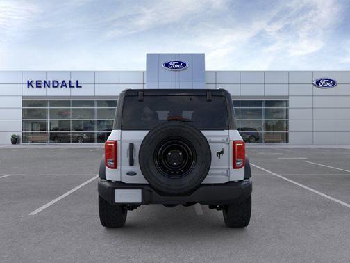Oxford White 2026 Ford Bronco Big Bend