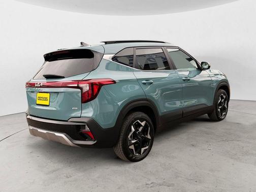 Pluton Blue 2025 Kia Seltos EX