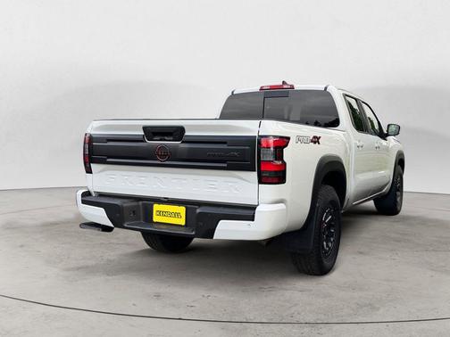 Glacier White 2025 Nissan Frontier PRO-4X
