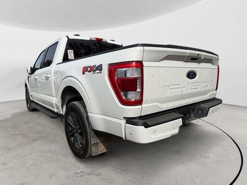 Oxford White 2022 Ford F-150 Lariat