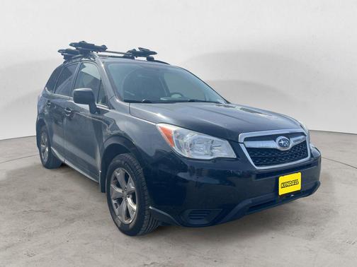 Crystal Black Silica 2014 Subaru Forester 2.5i Premium