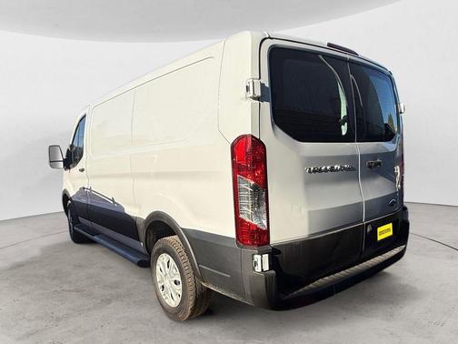 Oxford White 2024 Ford Transit-250 Base