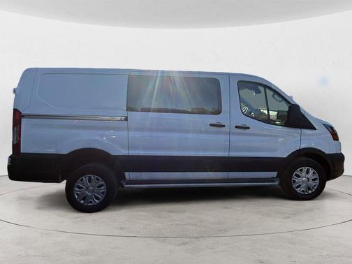 Oxford White 2024 Ford Transit-250 Base