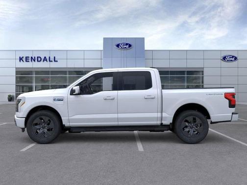 2025 Ford F-150 Lightning LARIAT