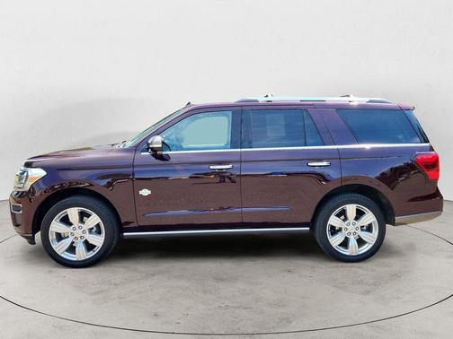 Jewel Red Metallic Tinted Clearcoat 2024 Ford Expedition King Ranch