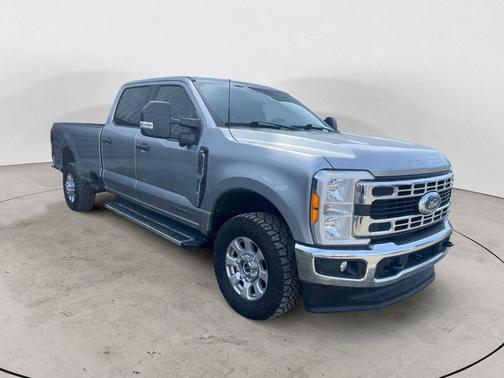 Iconic Silver Metallic 2023 Ford F-350 XLT