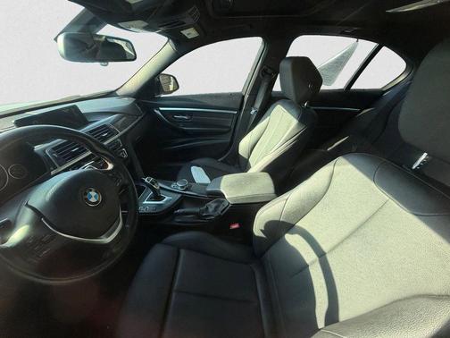 Black Sapphire Metallic 2018 BMW 330 xDrive