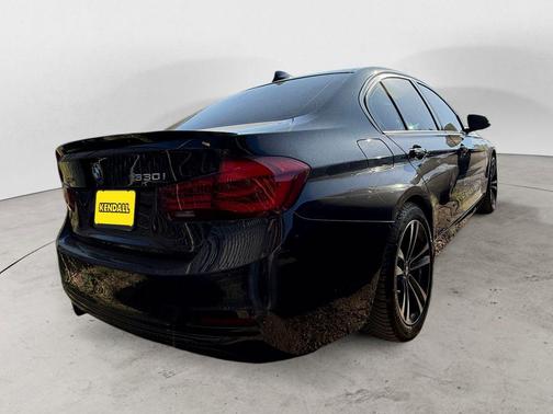 Black Sapphire Metallic 2018 BMW 330 xDrive