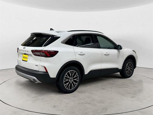 2025 Ford Escape PHEV SE