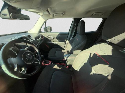 2015 Jeep Renegade Trailhawk