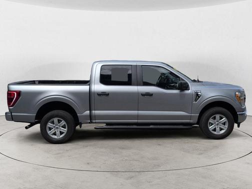Iconic Silver Metallic 2022 Ford F-150 XLT