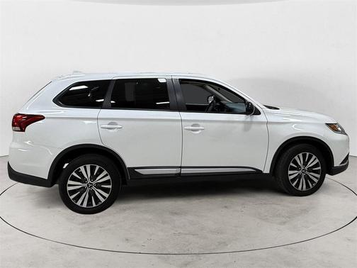 2020 Mitsubishi Outlander SEL