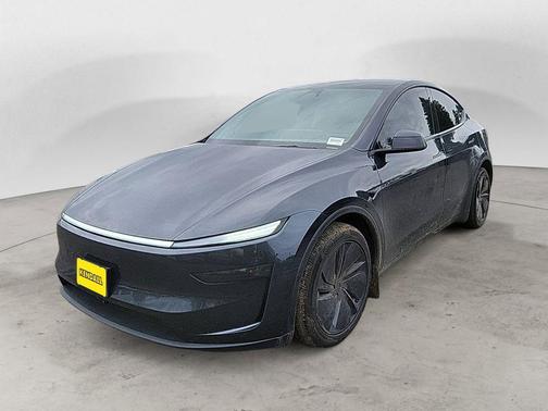 2026 Tesla Model Y Standard Rear-Wheel Drive