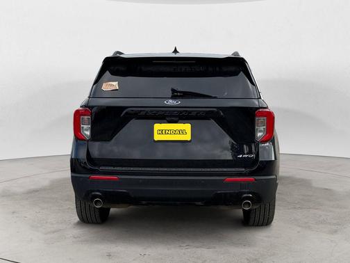 Black 2023 Ford Explorer ST-Line