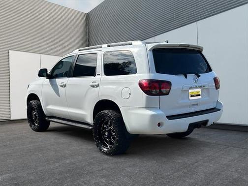 2019 Toyota Sequoia SR5