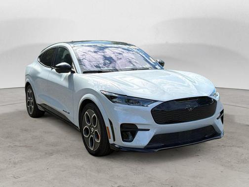 Space White Metallic 2023 Ford Mustang Mach-E GT