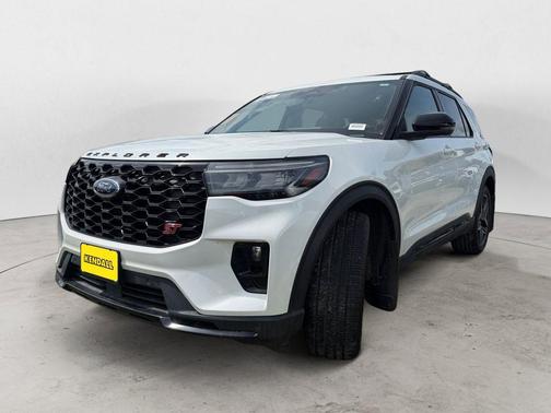 Star White Metallic Tri-Coat 2025 Ford Explorer ST