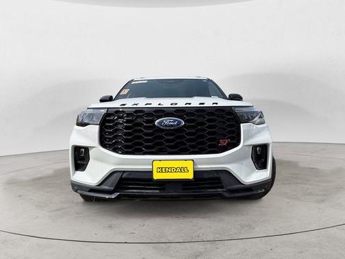 Star White Metallic Tri-Coat 2025 Ford Explorer ST