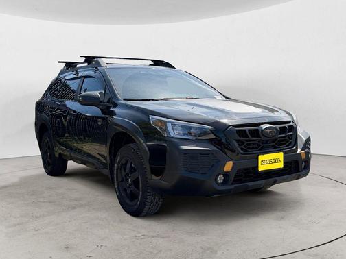 Crystal Black Silica 2025 Subaru Outback Wilderness