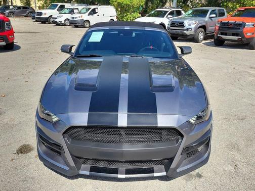 2021 Ford Mustang EcoBoost