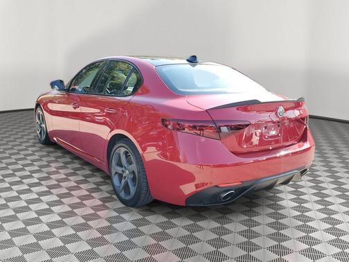 2019 Alfa Romeo Giulia Base