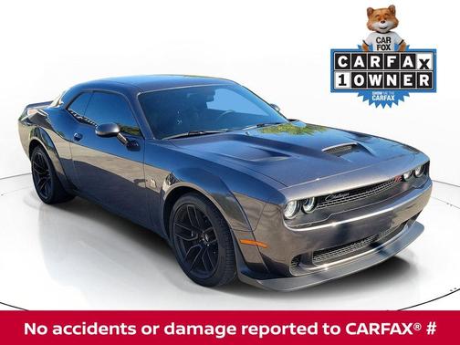 Granite Crystal Clearcoat Metallic 2023 Dodge Challenger R/T Scat Pack