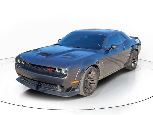 Granite Crystal Clearcoat Metallic 2023 Dodge Challenger R/T Scat Pack