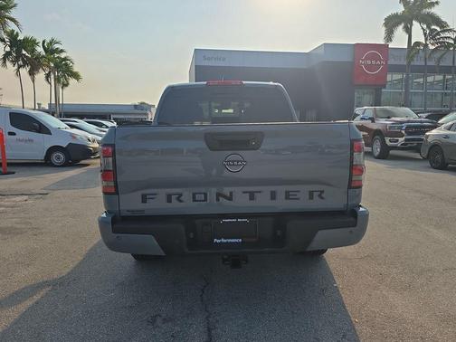 Boulder Gray Pearl 2026 Nissan Frontier SV