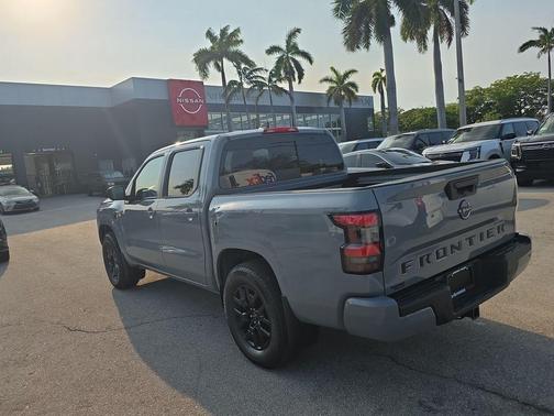 Boulder Gray Pearl 2026 Nissan Frontier SV