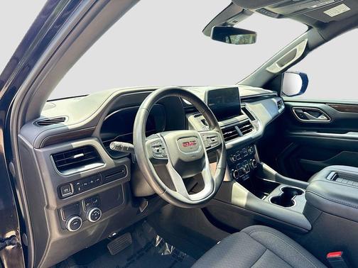 2022 GMC Yukon SLE