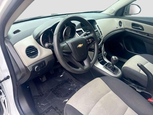 2015 Chevrolet Cruze LS