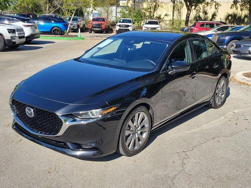 2022 Mazda Mazda3 FWD w/Preferred Package