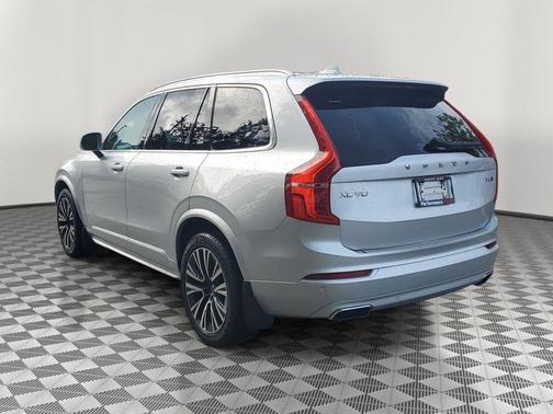 2021 Volvo XC90 T5 Momentum 7 Passenger