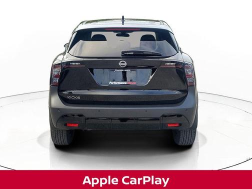 Super Black 2025 Nissan Kicks SV