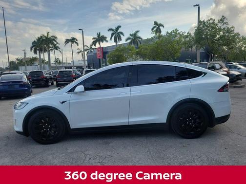 White 2017 Tesla Model X 90D