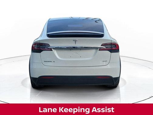 White 2017 Tesla Model X 90D